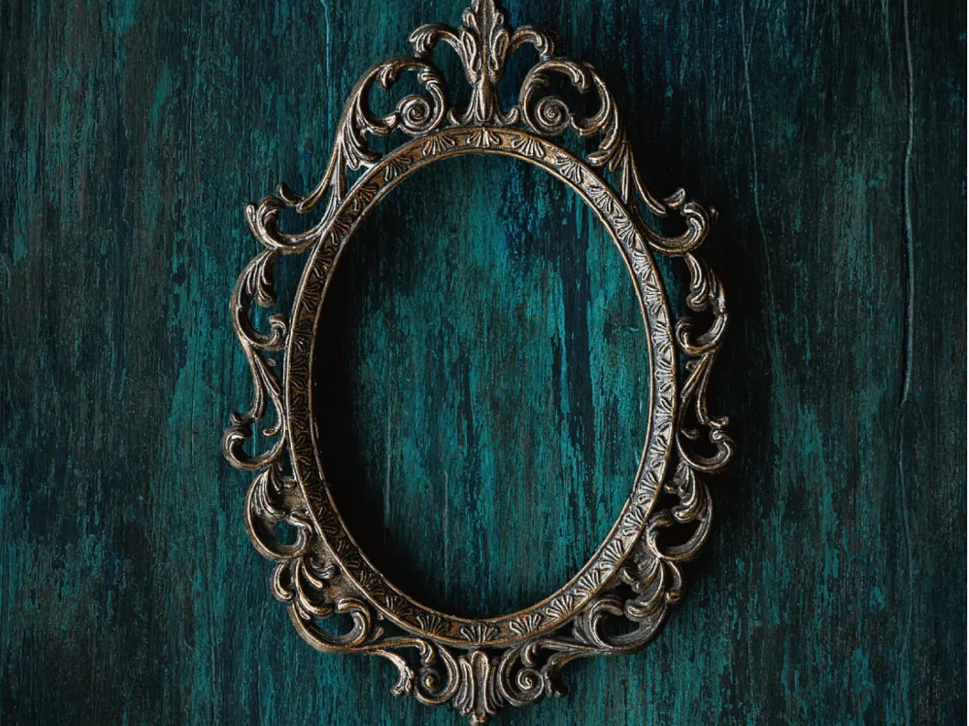 China Factory Popular White Black Oval Baroque Resin Photo Frame Round Wholesale Antique Mirror Bathroom Painting